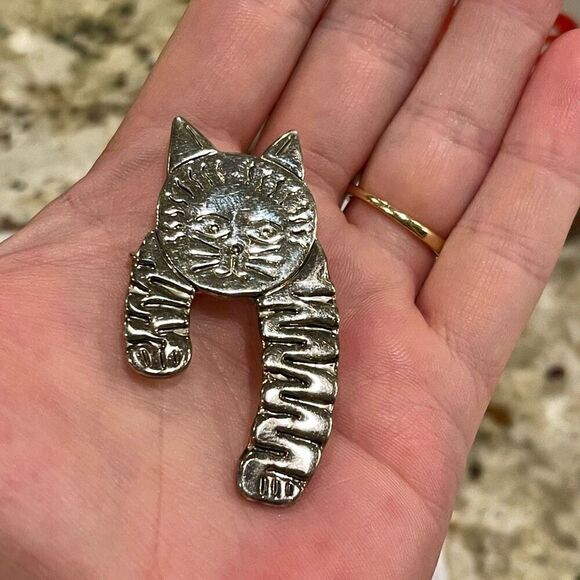 Vintage Jewelry - Vintage Unique Cat Brooch Pin Or Casual Womens Silver Pendant Necklace